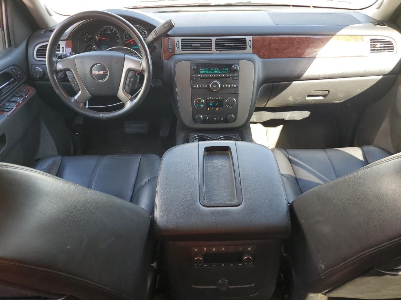 2013 GMC Yukon Xl K1500 Slt VIN: 1GKS2KE75DR239229 Lot: 70349725