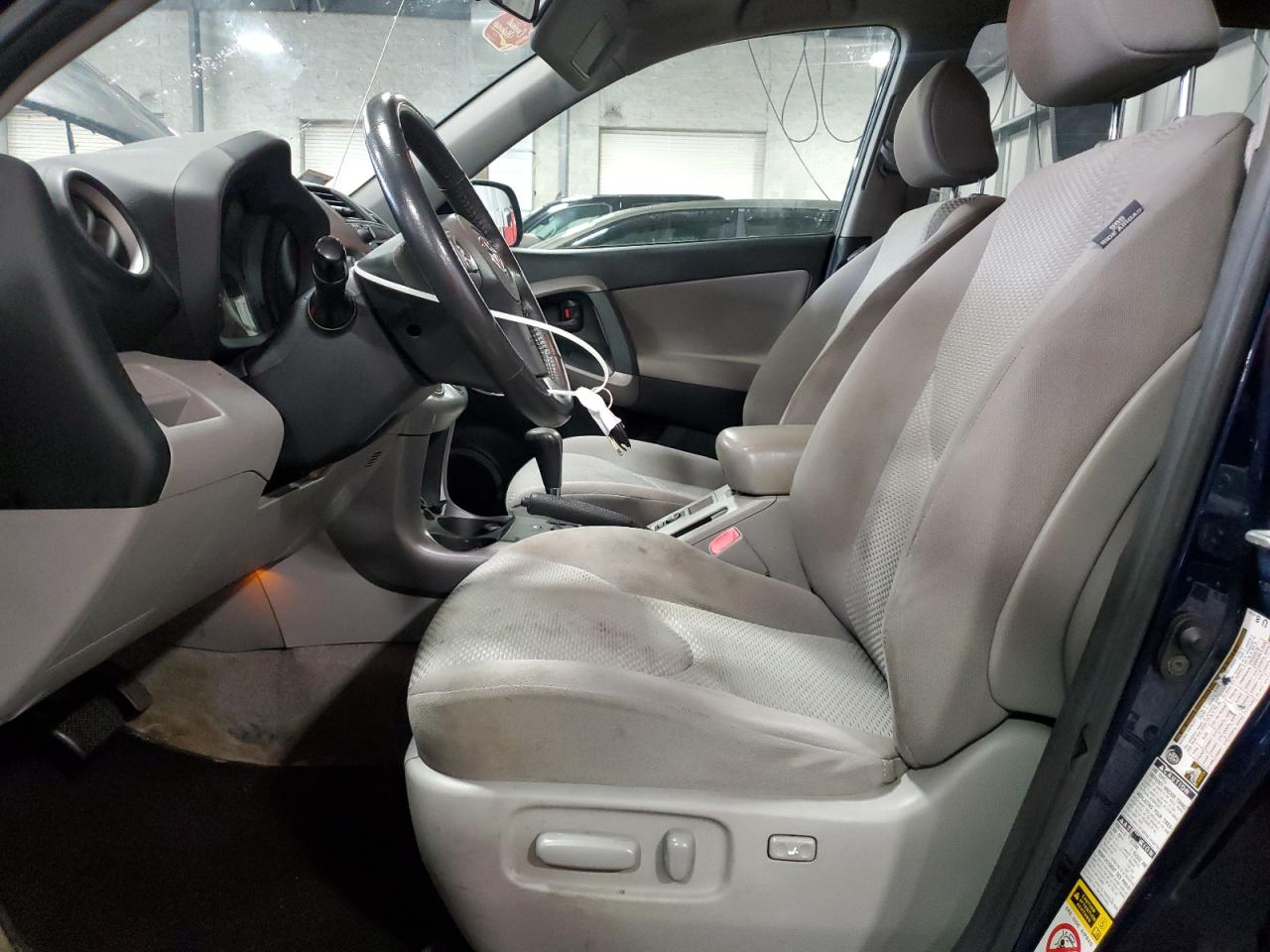 2007 Toyota Rav4 Limited VIN: JTMBK31V275014784 Lot: 69866835