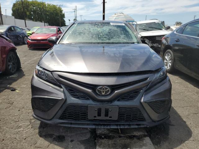  TOYOTA CAMRY 2022 Серый