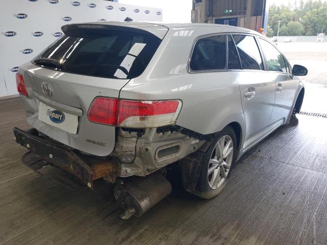 2010 TOYOTA AVENSIS TR