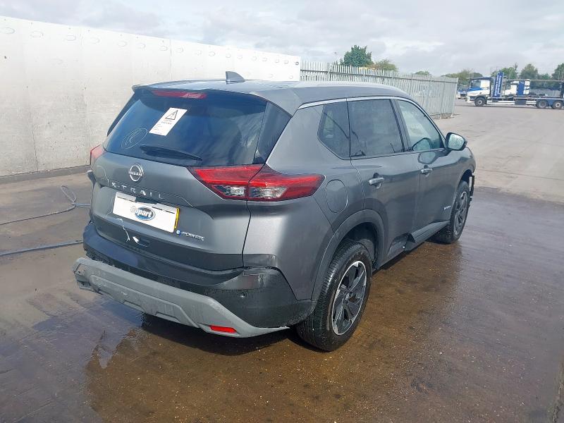 2025 NISSAN X-TRAIL N-CONNECTA