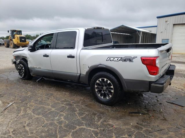 NISSAN TITAN 2018 Серебристый