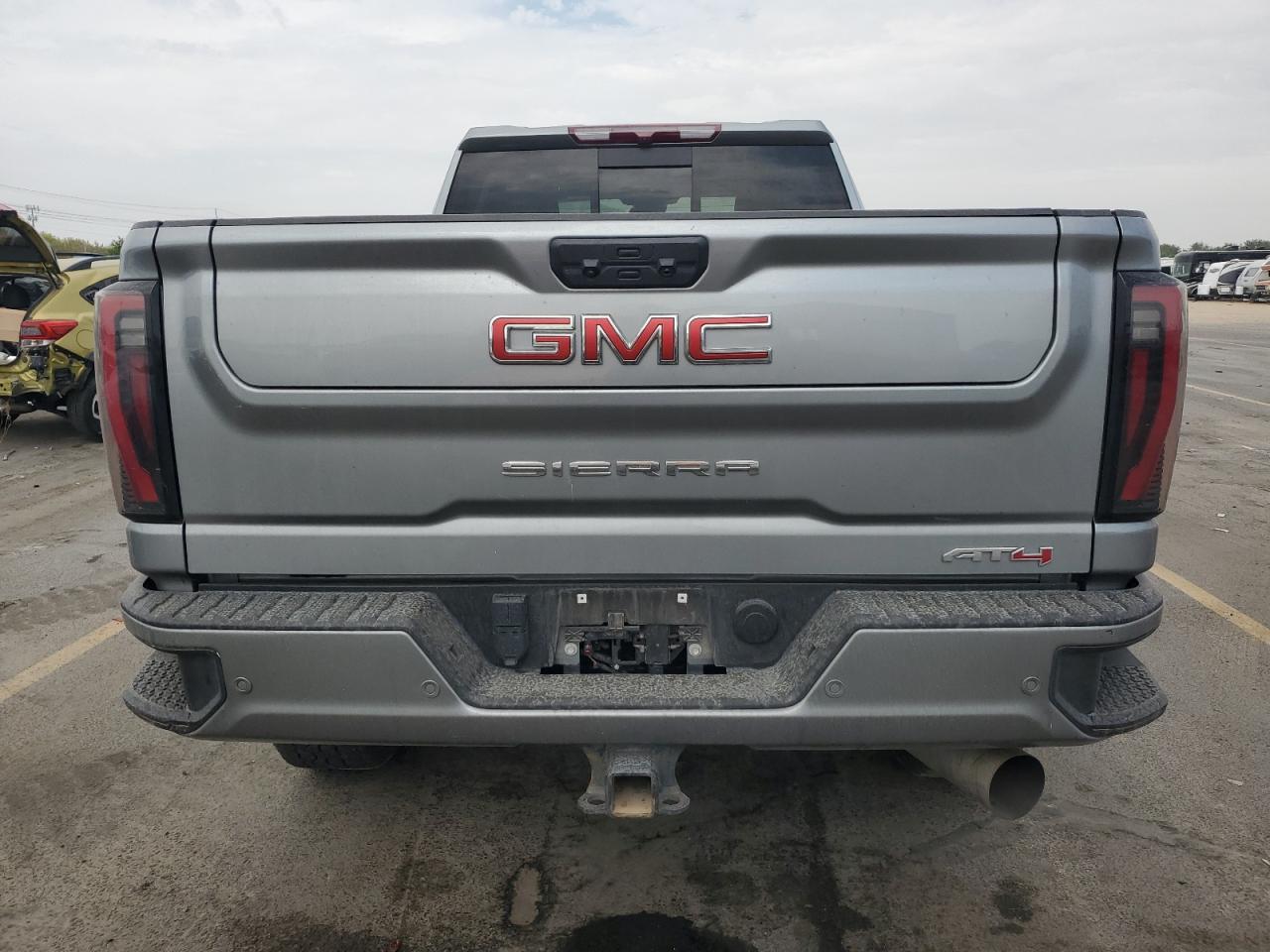 2024 GMC Sierra K2500 At4 VIN: 1GT49PEY3RF209256 Lot: 70289975