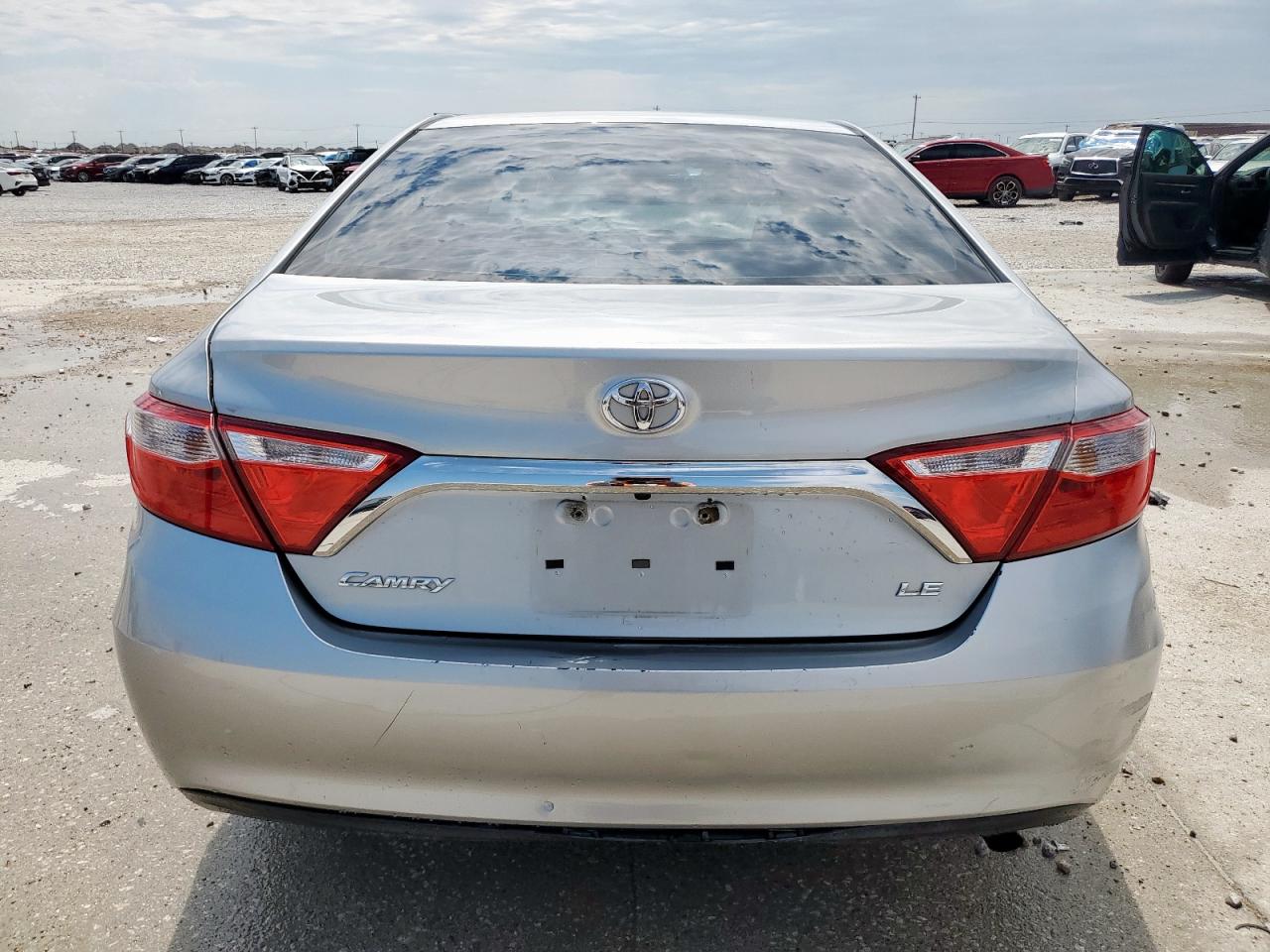 2015 Toyota Camry Le VIN: 4T1BF1FK9FU031203 Lot: 69969035