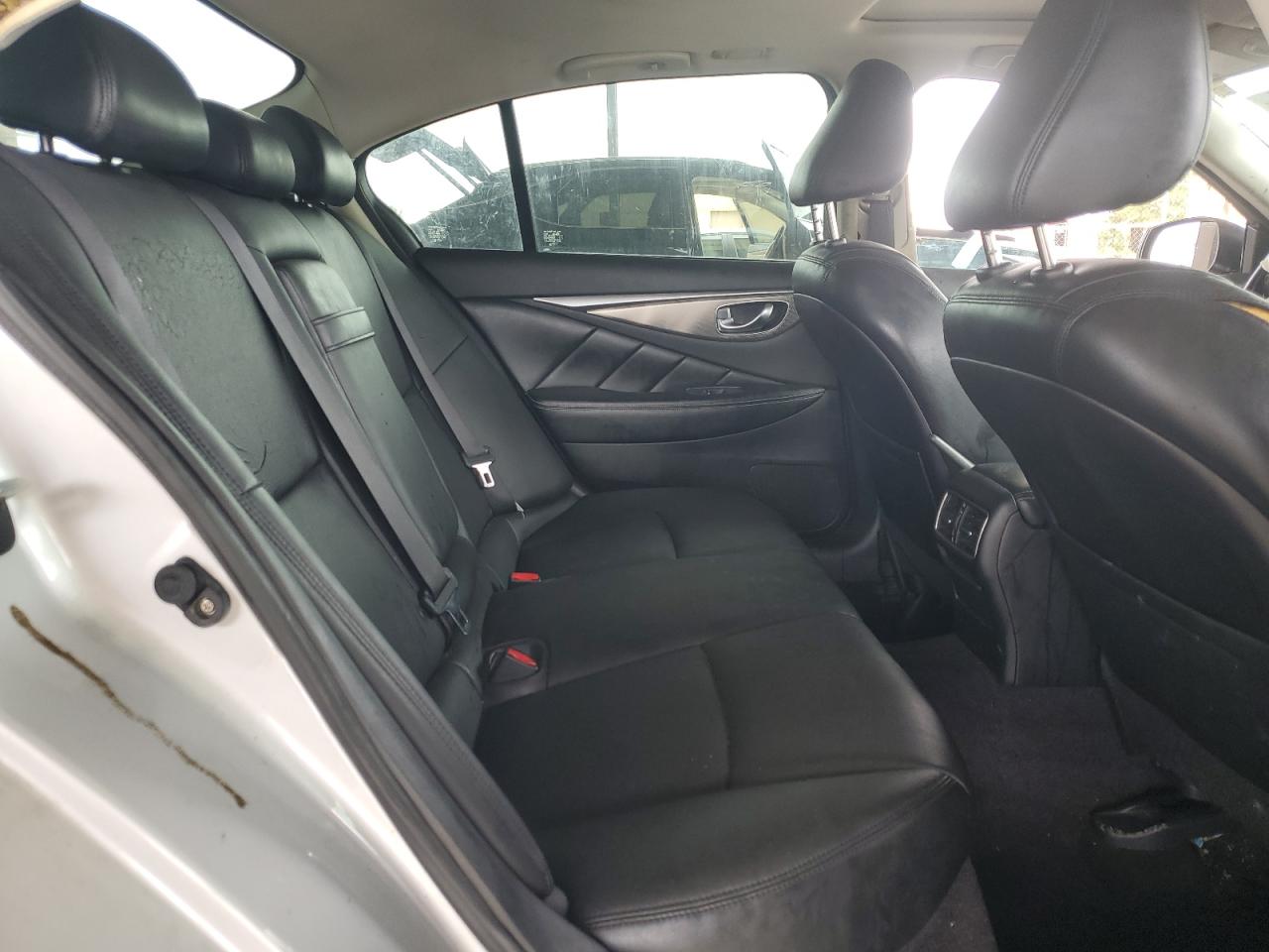 2015 Infiniti Q50 Base VIN: JN1BV7AP5FM334091 Lot: 69884095
