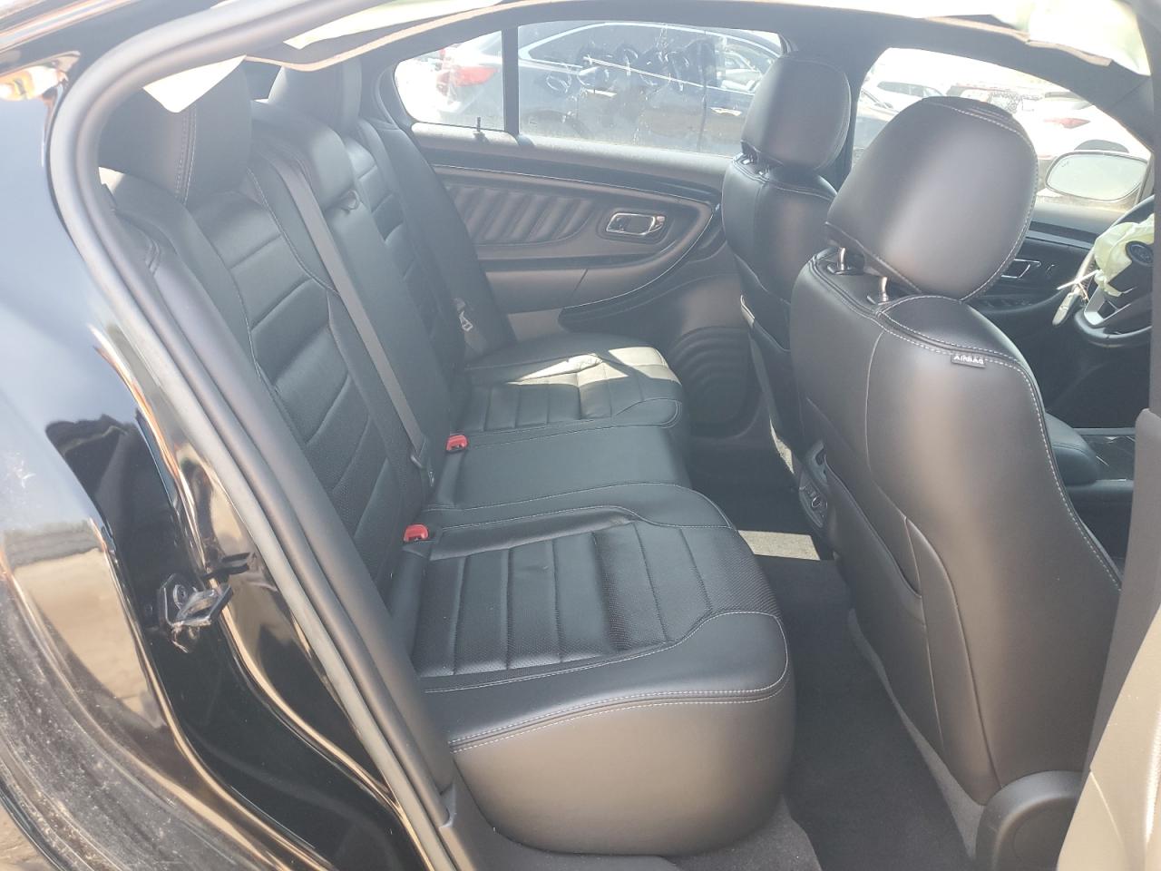 2017 Ford Taurus Sho VIN: 1FAHP2KT3HG135063 Lot: 68136825