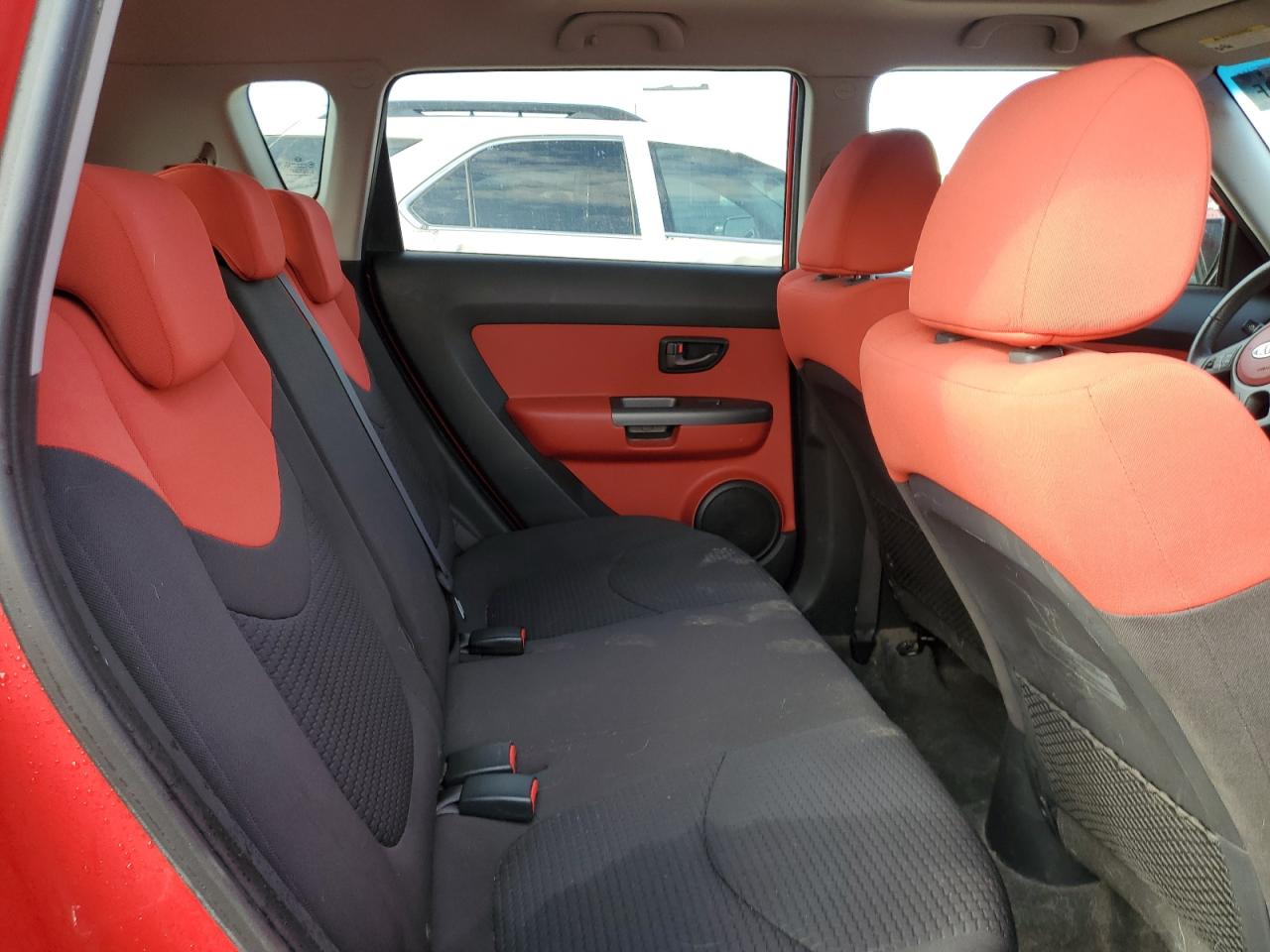 2010 Kia Soul + VIN: KNDJT2A29A7033692 Lot: 69480385