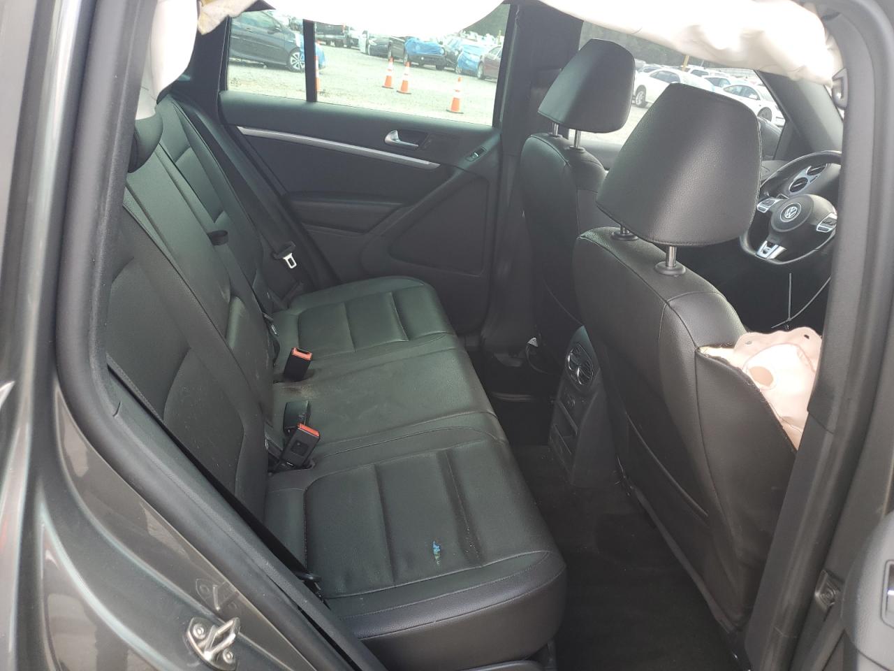 2016 Volkswagen Tiguan S VIN: WVGAV7AX8GW087336 Lot: 70038545