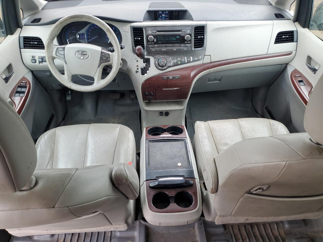 2013 Toyota Sienna Xle VIN: 5TDDK3DC4DS053207 Lot: 70539655
