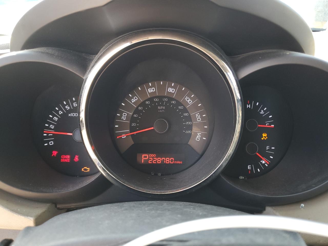 2011 Kia Soul + VIN: KNDJT2A24B7202079 Lot: 70142335