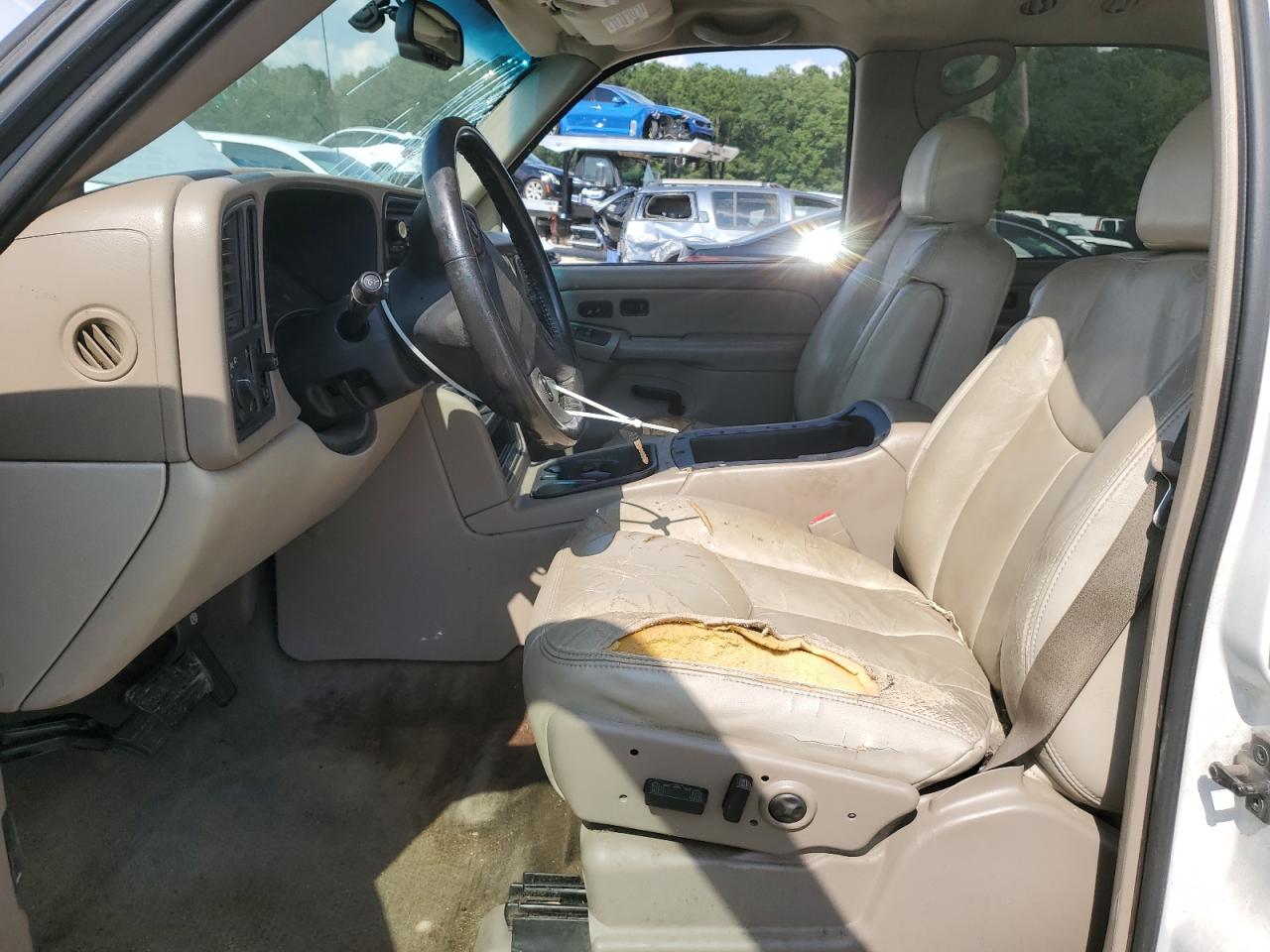 2004 Chevrolet Tahoe C1500 VIN: 1GNEC13ZX4R115128 Lot: 67359585