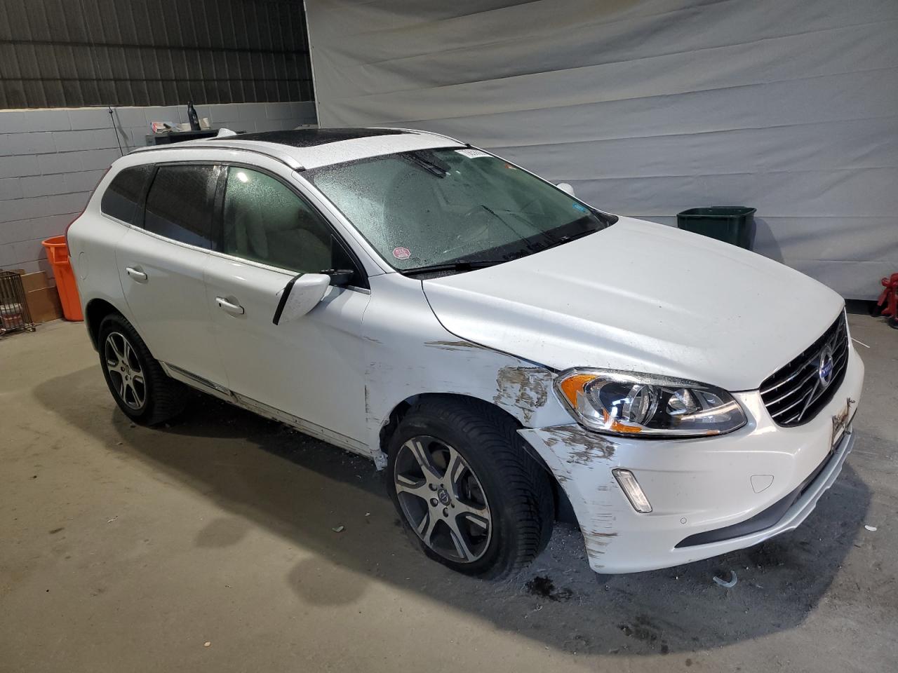 YV4902RKXF2727499 VOLVO XC60 2015 WHITE Photo 4