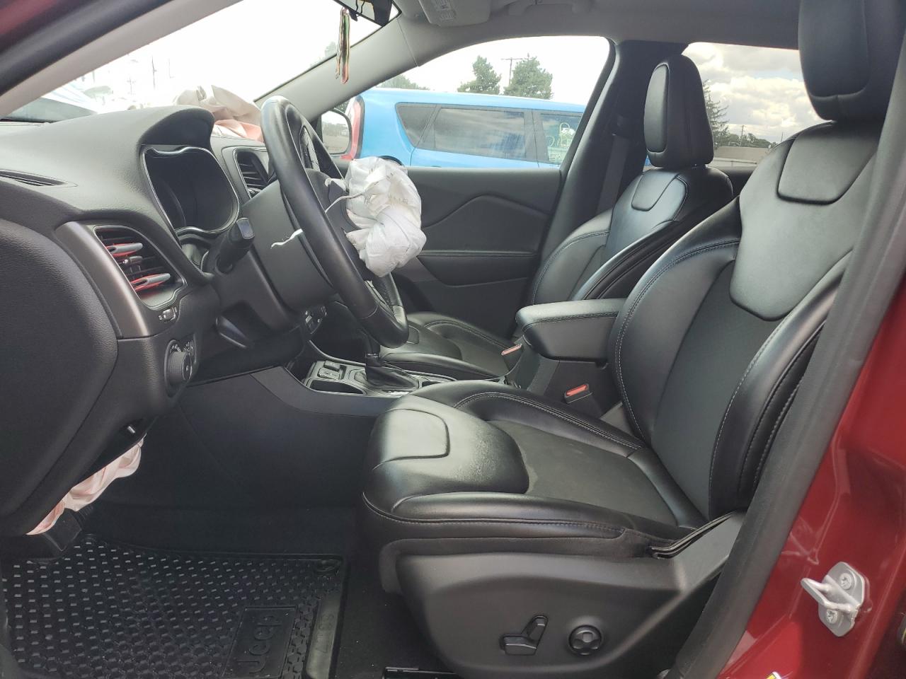 2019 Jeep Cherokee Latitude Plus VIN: 1C4PJLLB0KD365770 Lot: 69904335