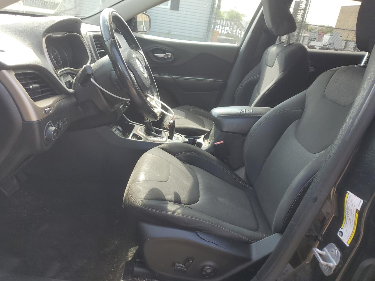 2014 Jeep Cherokee Latitude VIN: 1C4PJLCS7EW116083 Lot: 68427585