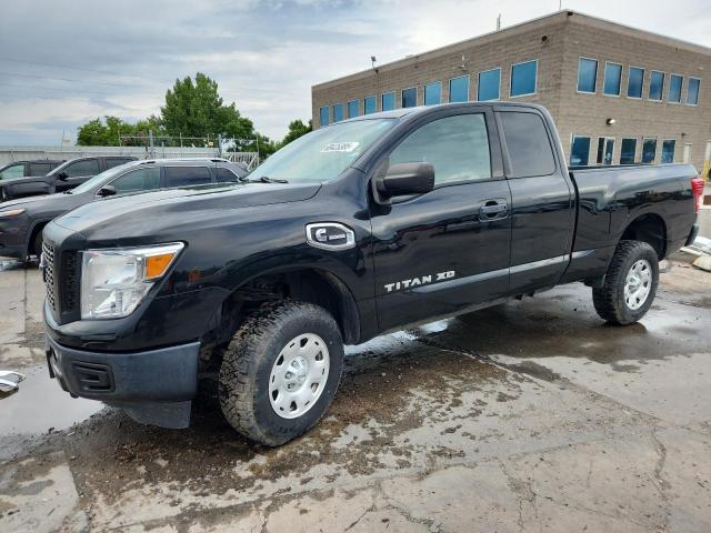  NISSAN TITAN 2018 Черный