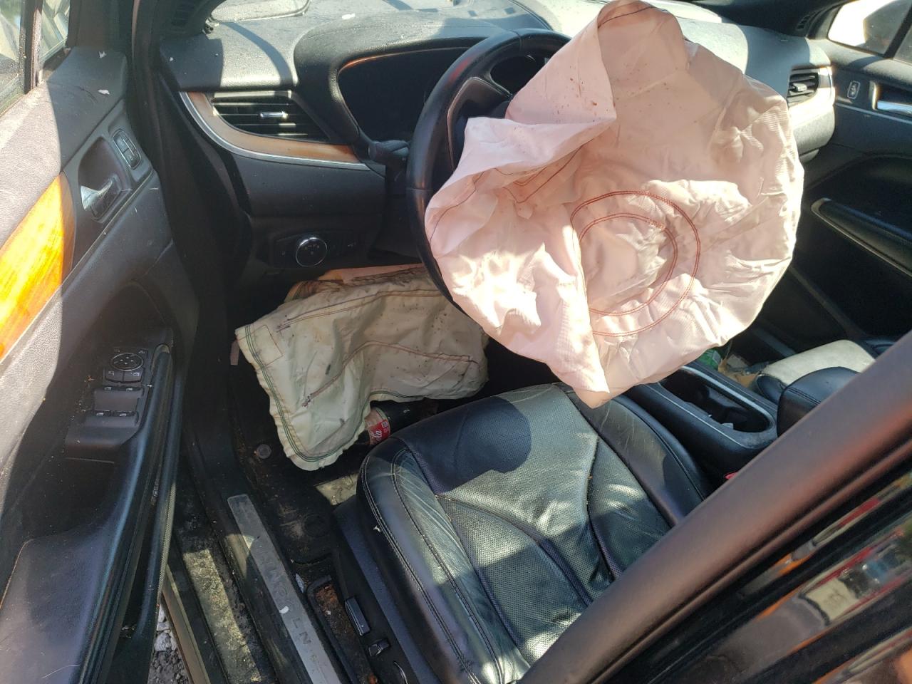 2015 Lincoln Mkc VIN: 5LMCJ2A96FUJ44763 Lot: 68772345