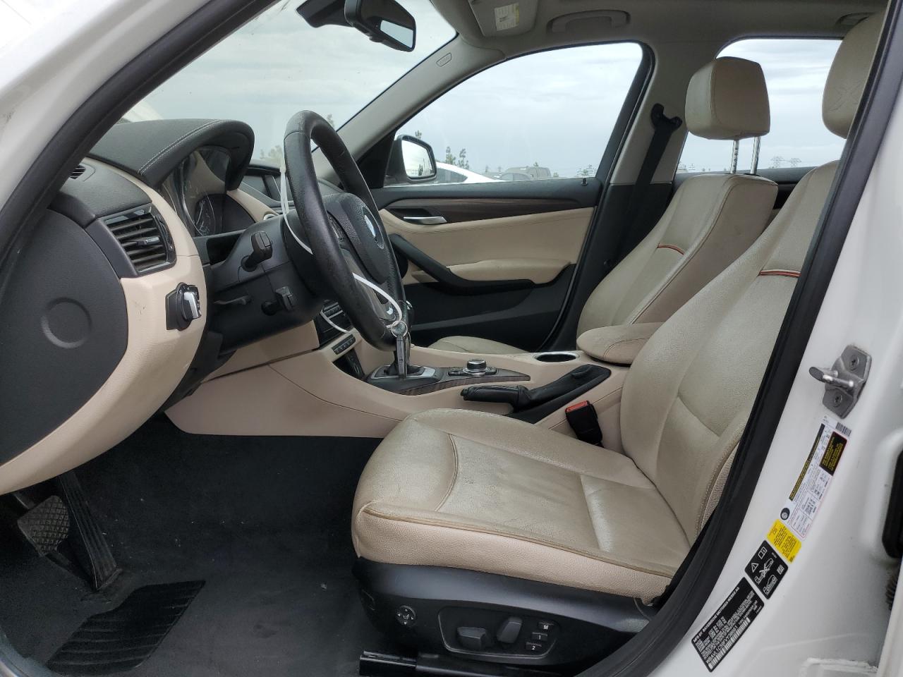 2015 BMW X1 xDrive28I VIN: WBAVL1C59FVY38661 Lot: 70112585