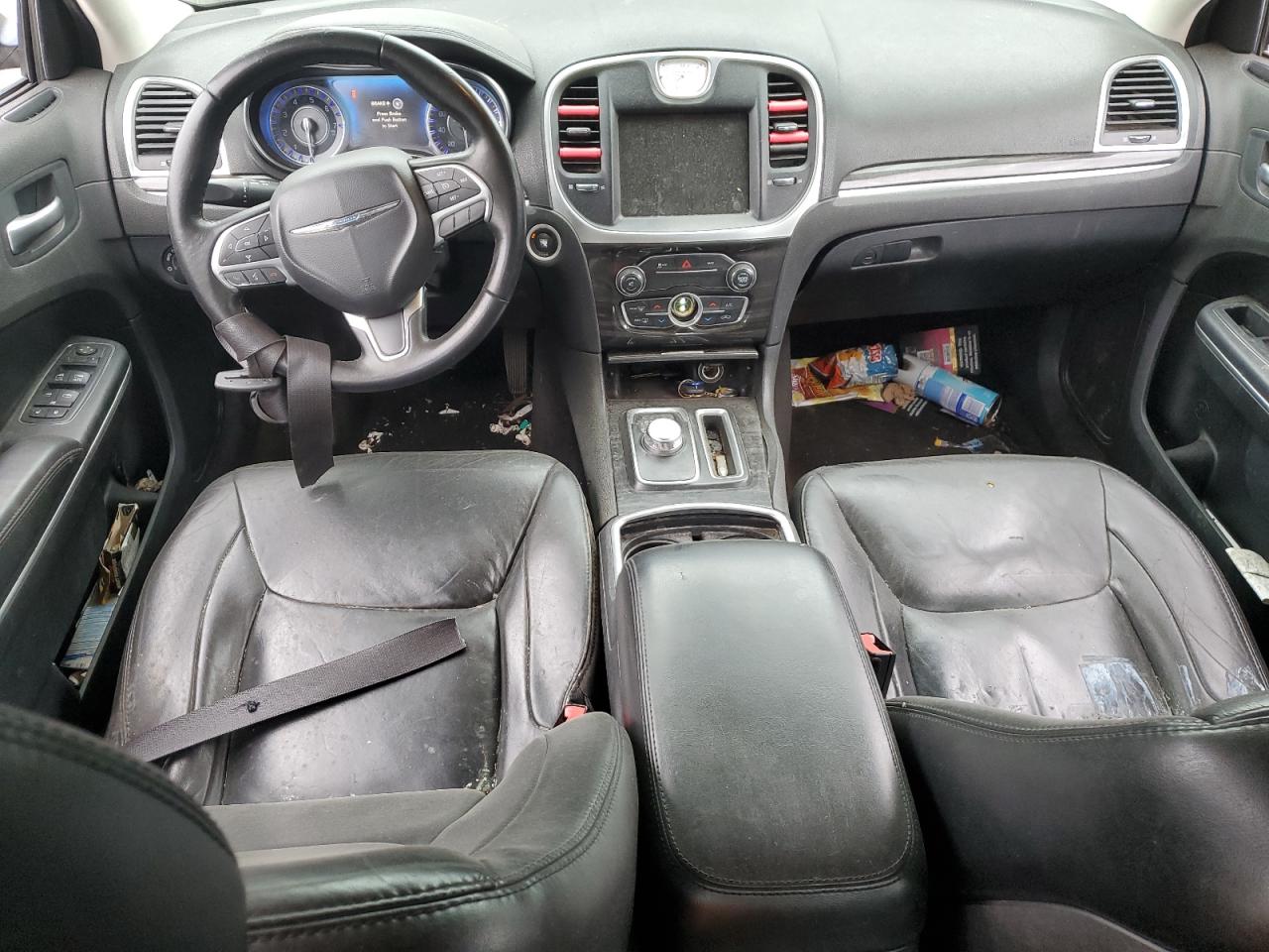 2015 Chrysler 300 Limited VIN: 2C3CCAAG2FH931307 Lot: 69975395