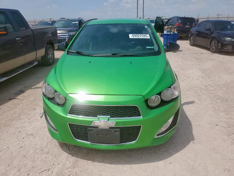 Hatchbacks CHEVROLET SONIC 2016 Zielony