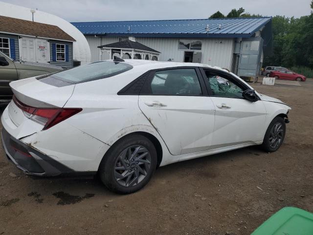  HYUNDAI ELANTRA 2024 Белы