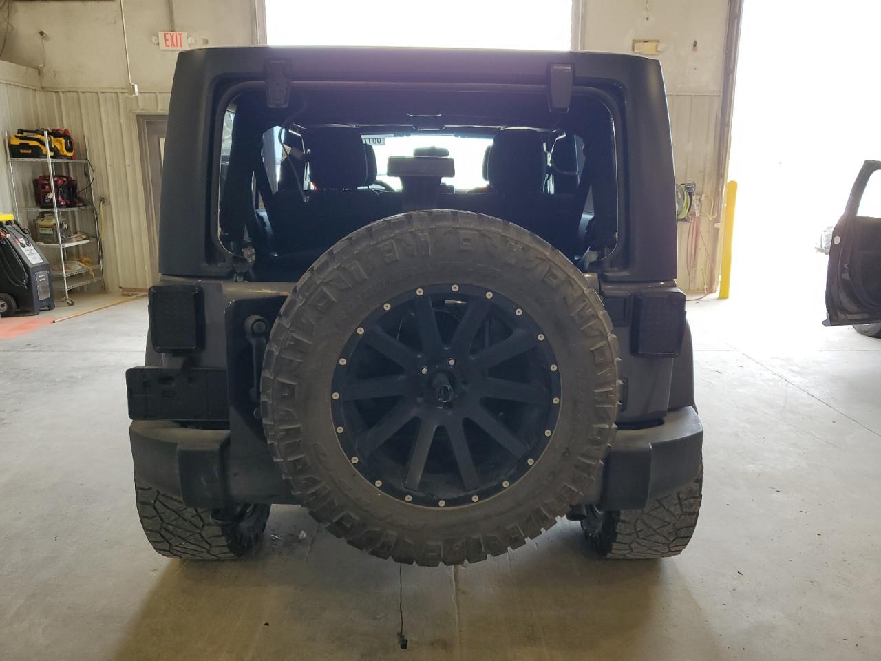 2016 Jeep Wrangler Unlimited Sport VIN: 1C4BJWDG8GL346709 Lot: 68171665