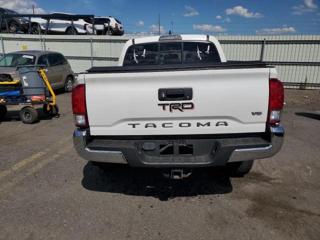  TOYOTA TACOMA 2016 Белы