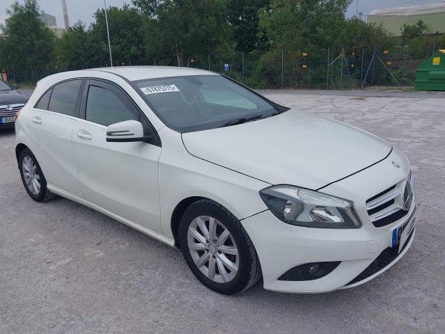 2015 MERCEDES BENZ A180 SE EC