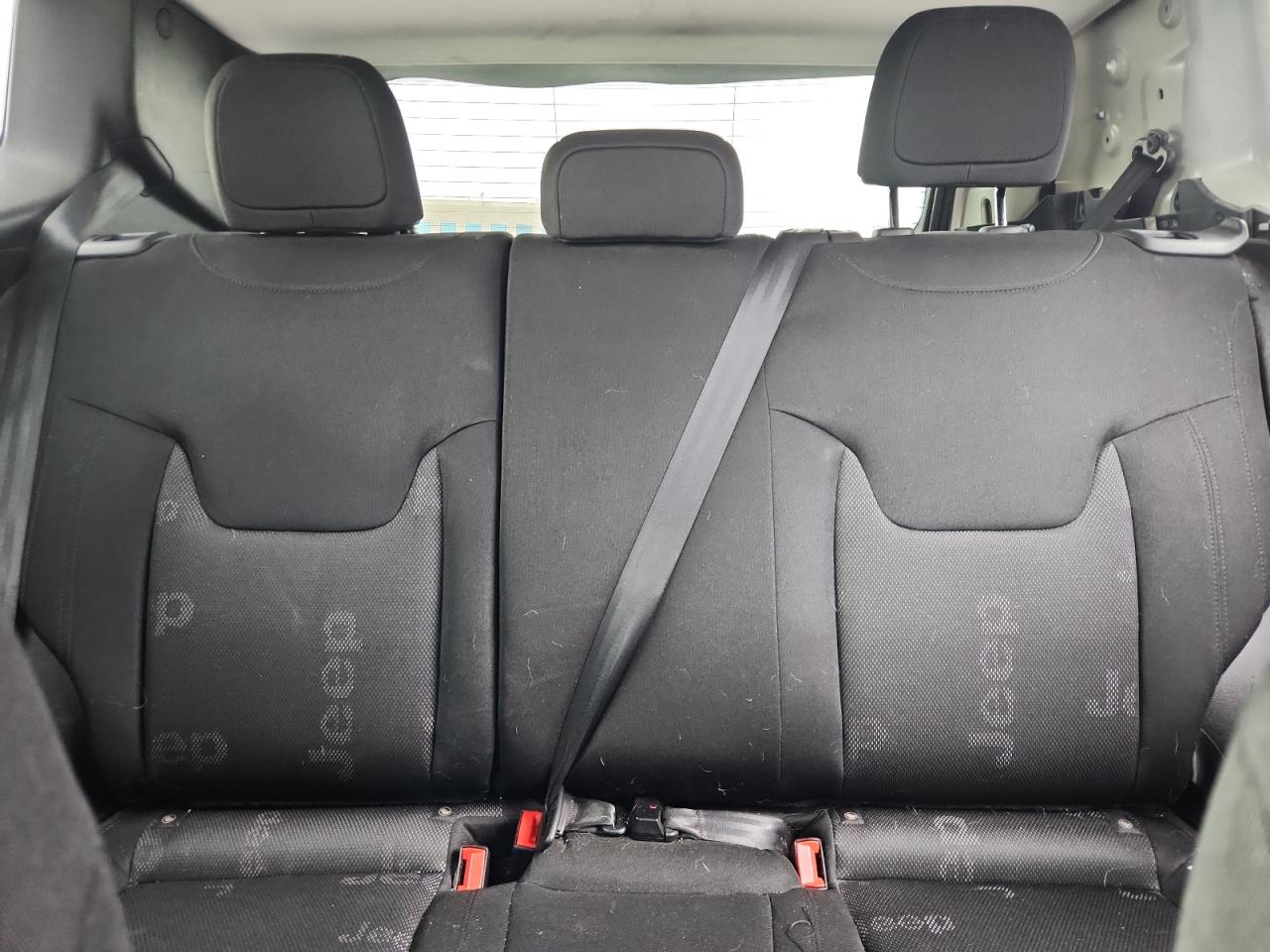 2017 Jeep Renegade Latitude VIN: ZACCJBBB8HPF43669 Lot: 70890725