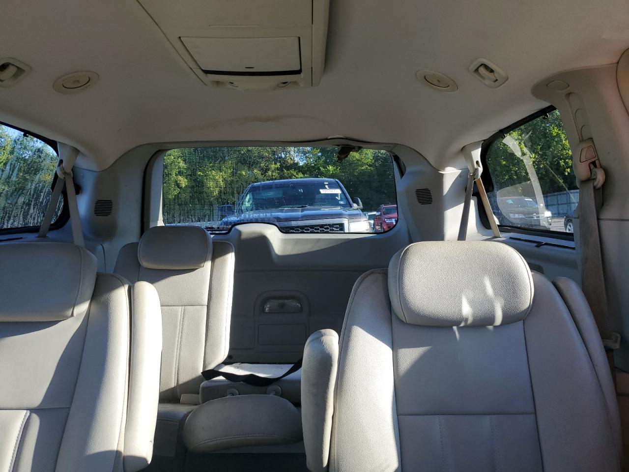 2009 Chrysler Town & Country Touring VIN: 2A8HR541X9R560564 Lot: 70896355