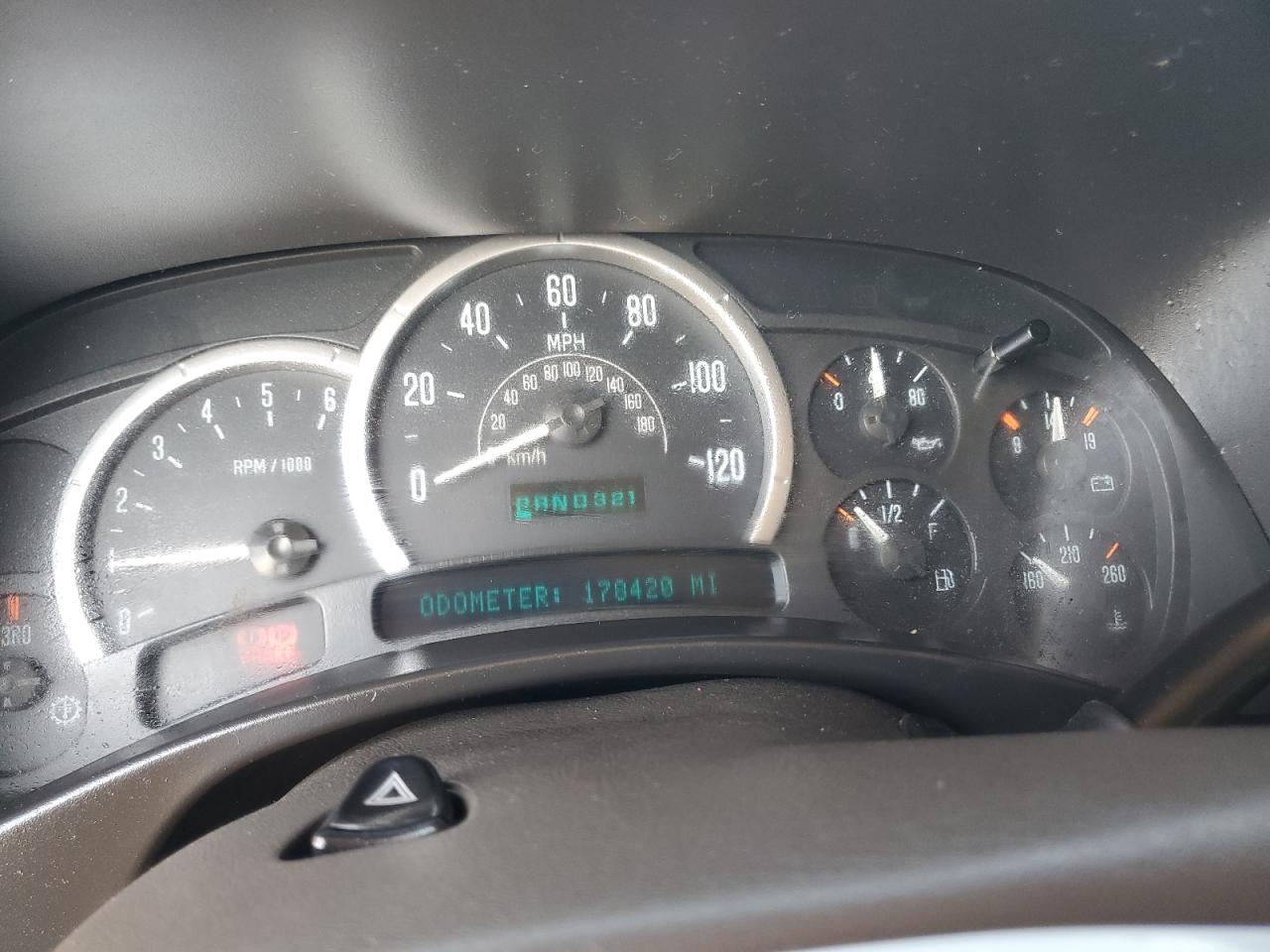 2004 Cadillac Escalade Luxury VIN: 1GYEK63N64R276320 Lot: 68779835