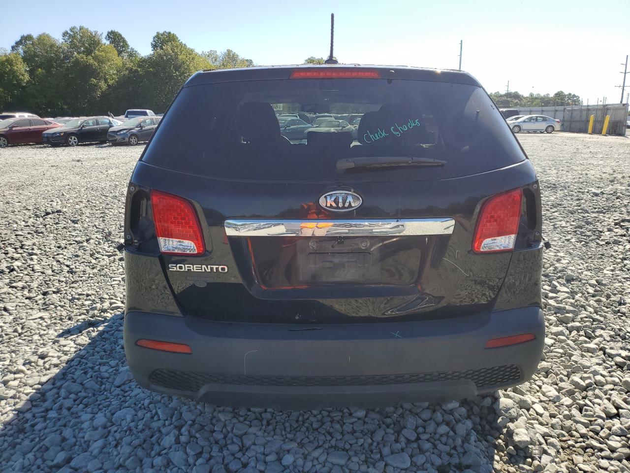 2011 Kia Sorento Base VIN: 5XYKT3A15BG155892 Lot: 69001455