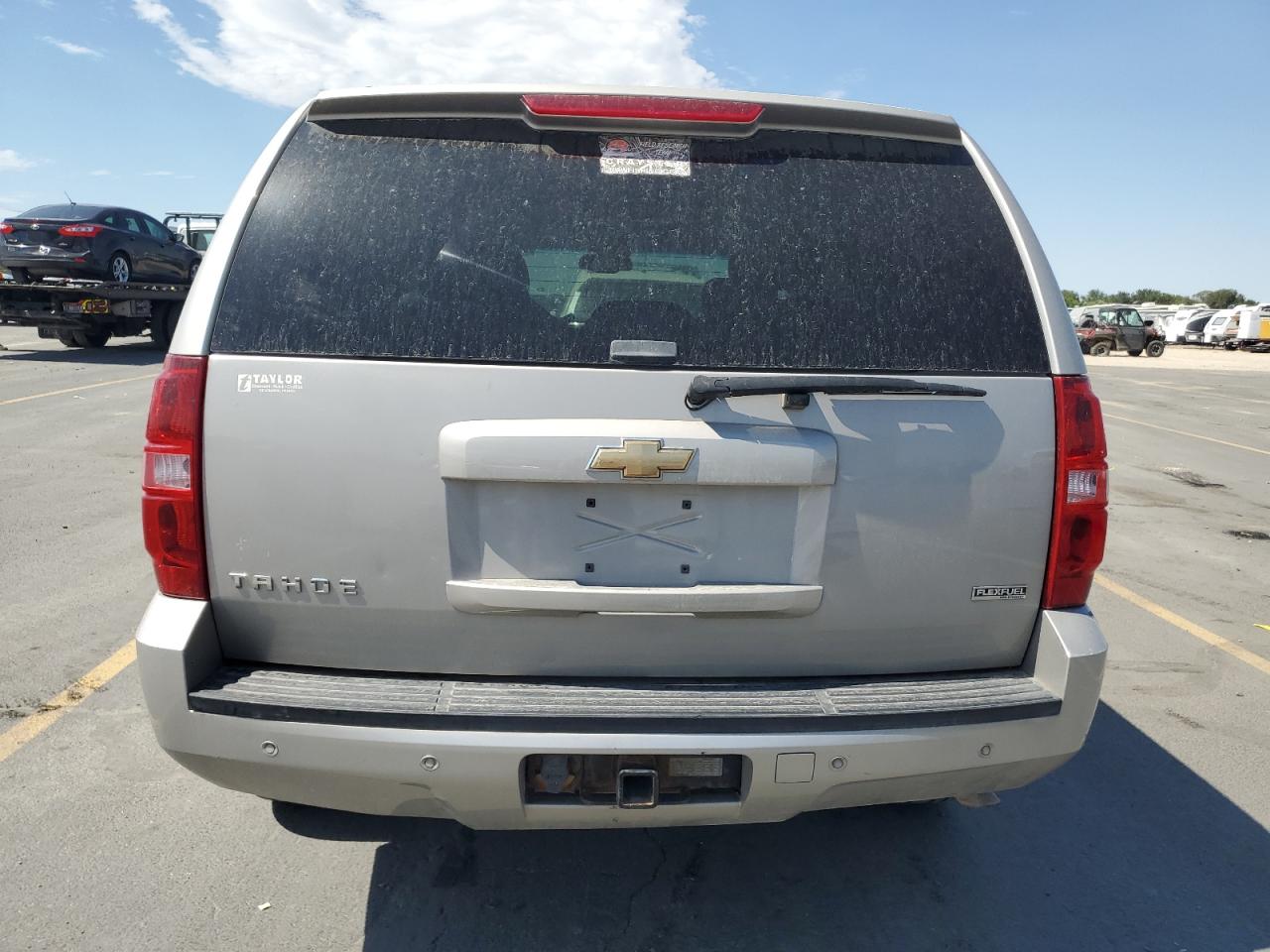 2007 Chevrolet Tahoe K1500 VIN: 1GNFK13047J352905 Lot: 69778235