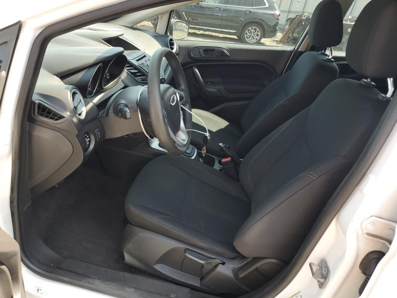 2019 Ford Fiesta Se VIN: 3FADP4BJ6KM153353 Lot: 68488245