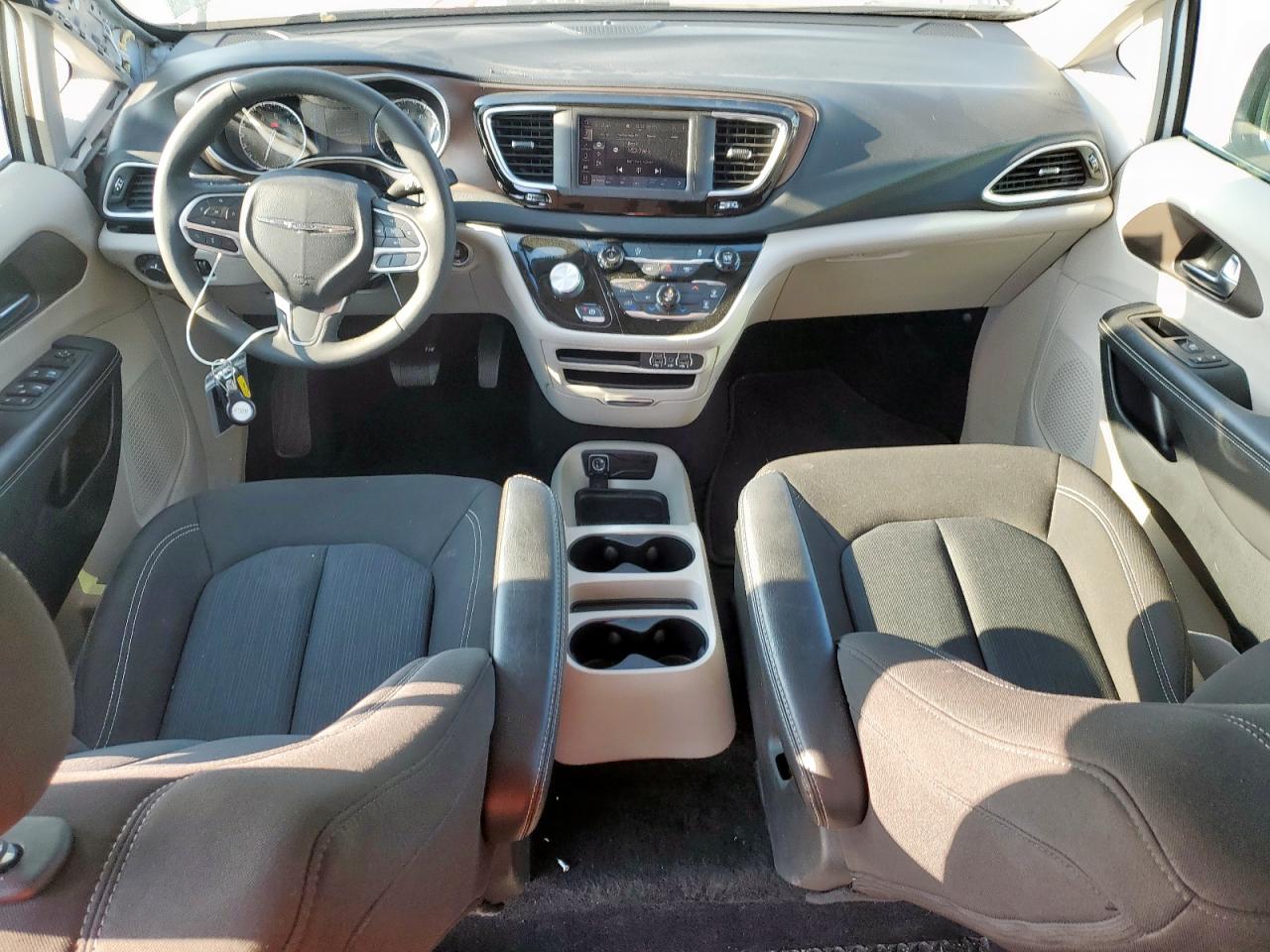 2022 Chrysler Voyager Lx VIN: 2C4RC1CGXNR203889 Lot: 68384875