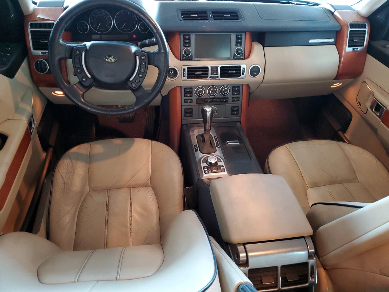 2008 Land Rover Range Rover Hse VIN: SALME15408A263933 Lot: 69885695