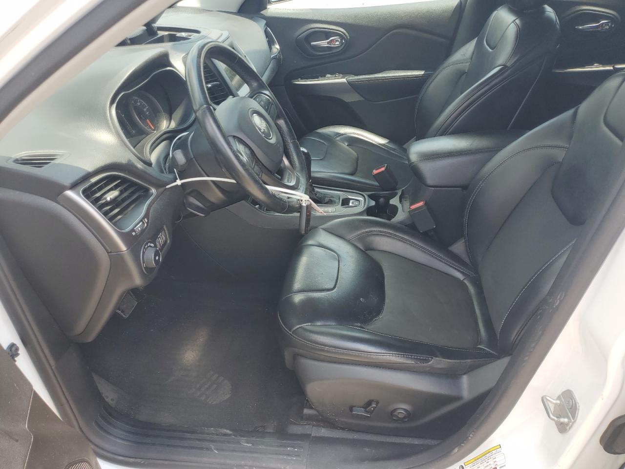 2019 Jeep Cherokee Latitude Plus VIN: 1C4PJLLB7KD339702 Lot: 68436425