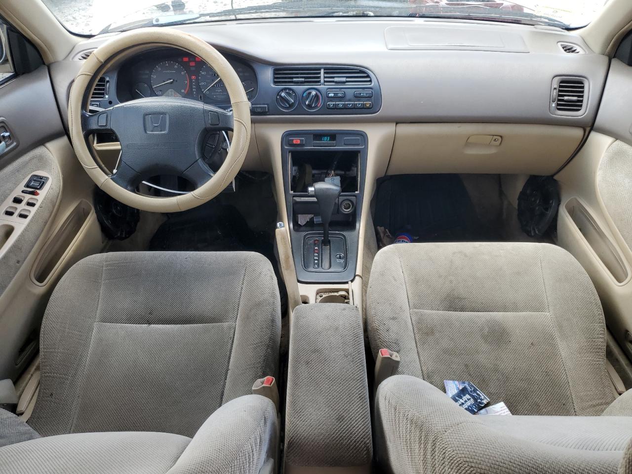 1995 Honda Accord Ex VIN: 1HGCE1892SA007084 Lot: 71008245