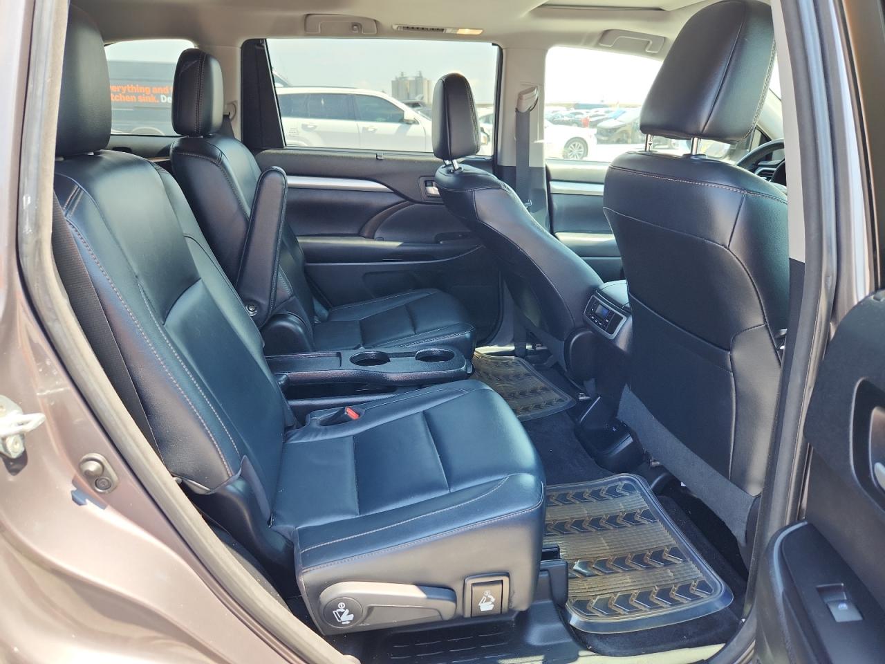 2017 Toyota Highlander Se VIN: 5TDKZRFHXHS515208 Lot: 70742695