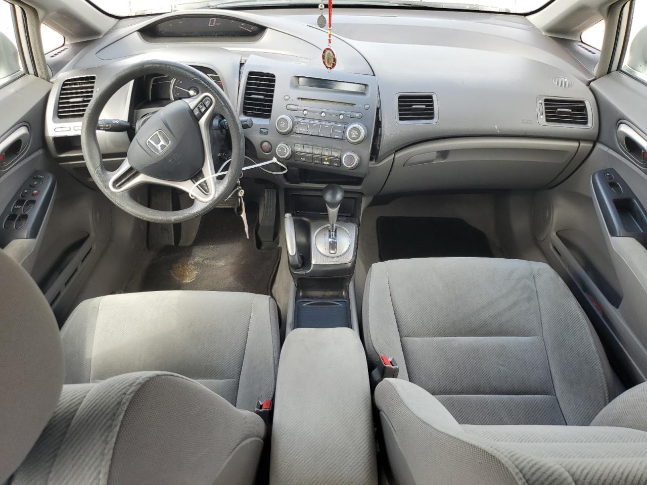 2010 Honda Civic Lx VIN: 19XFA1F58AE043977 Lot: 69683555