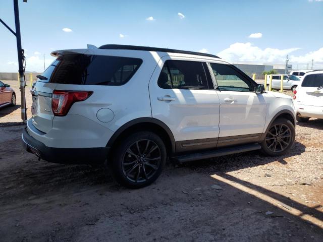 Паркетники FORD EXPLORER 2017 Белы