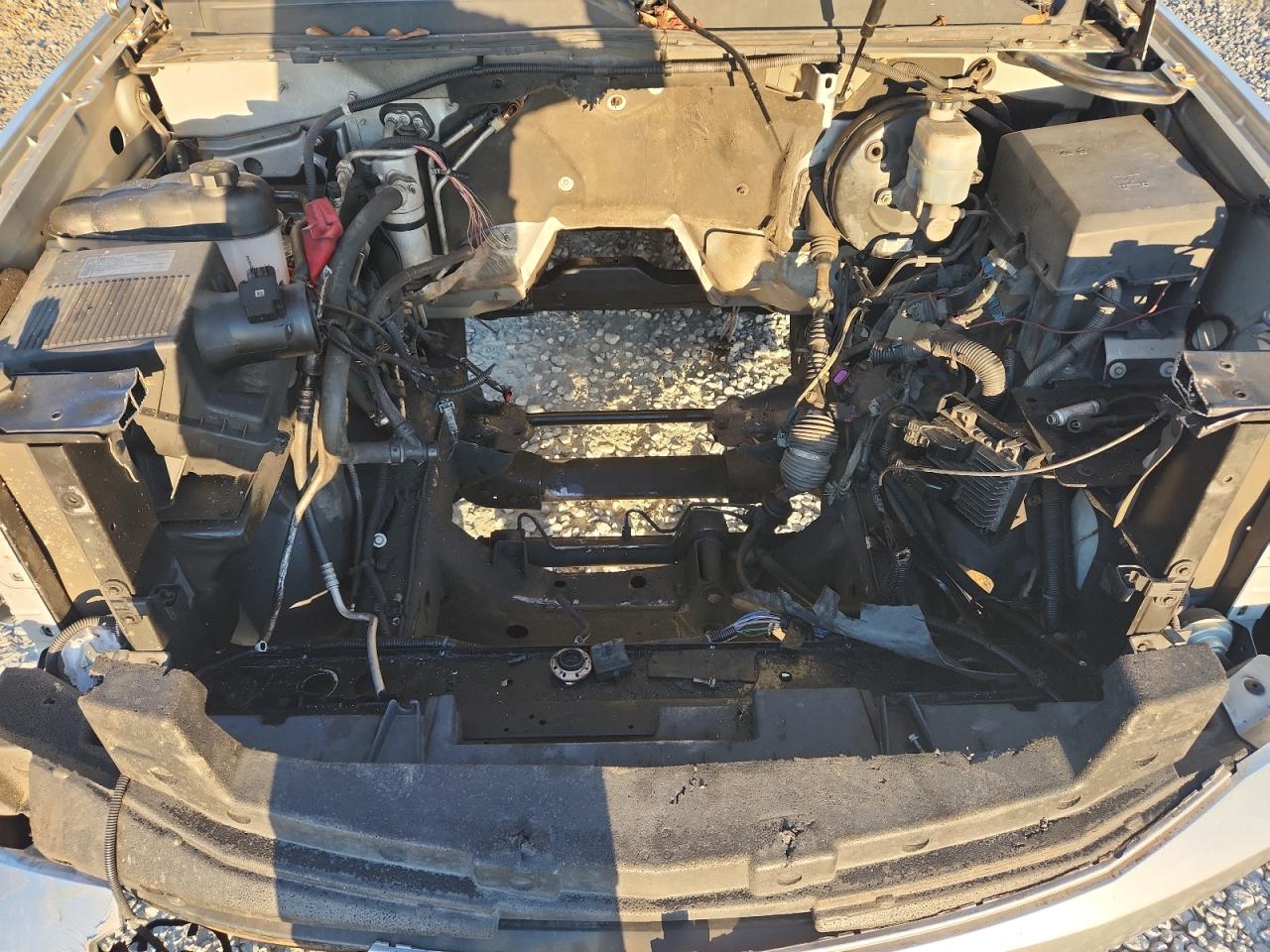 2010 Cadillac Escalade Luxury VIN: 1GYUCBEFXAR150402 Lot: 70545165