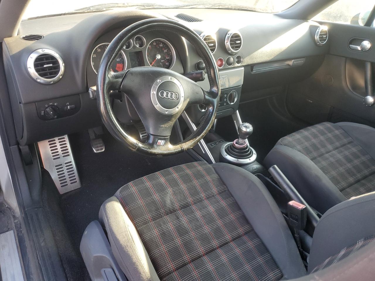 2000 Audi Tt Quattro VIN: TRUUC28N8Y1073567 Lot: 70227345