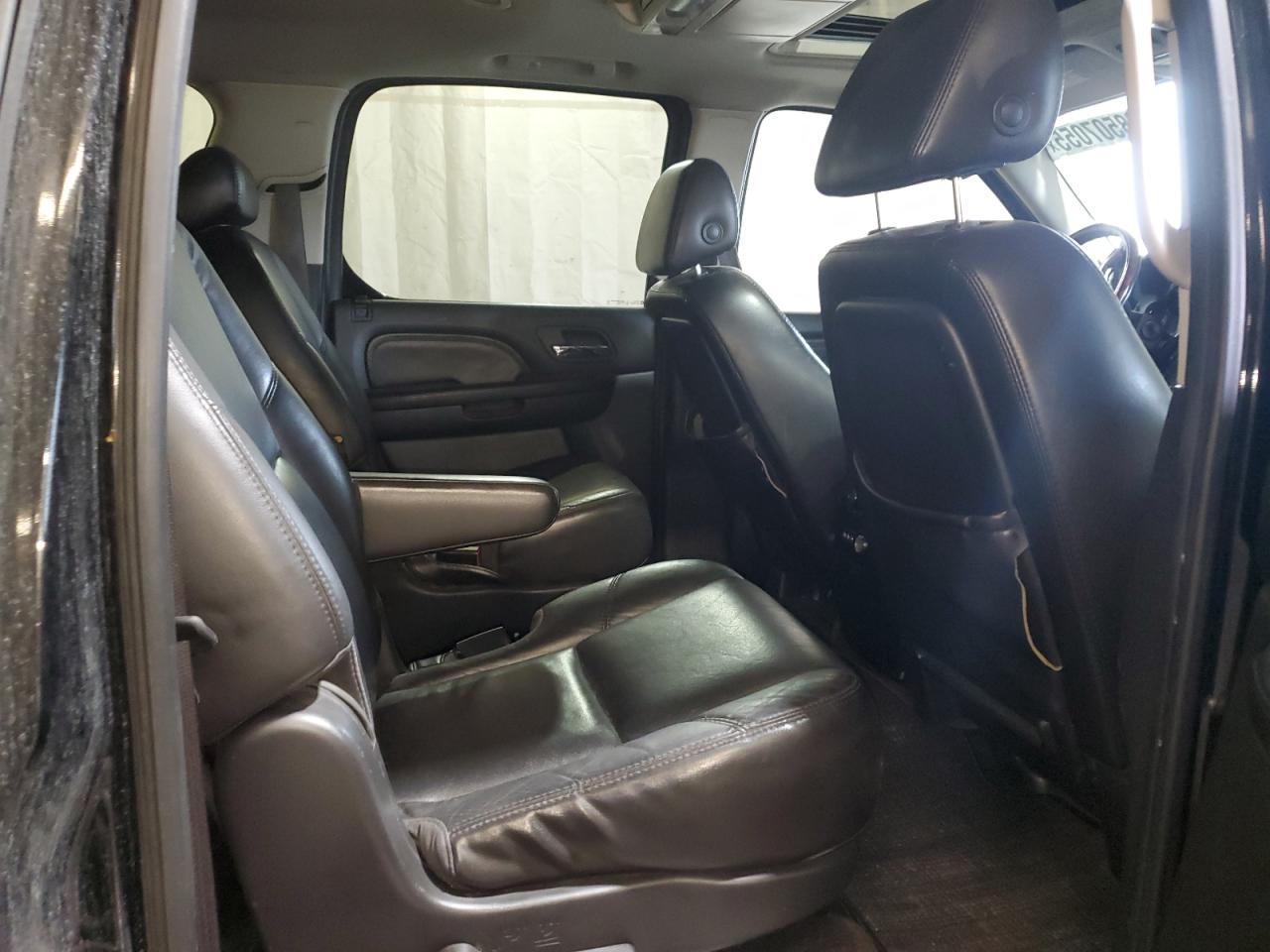 2007 Cadillac Escalade Esv VIN: 1GYFK66857R356724 Lot: 68507055