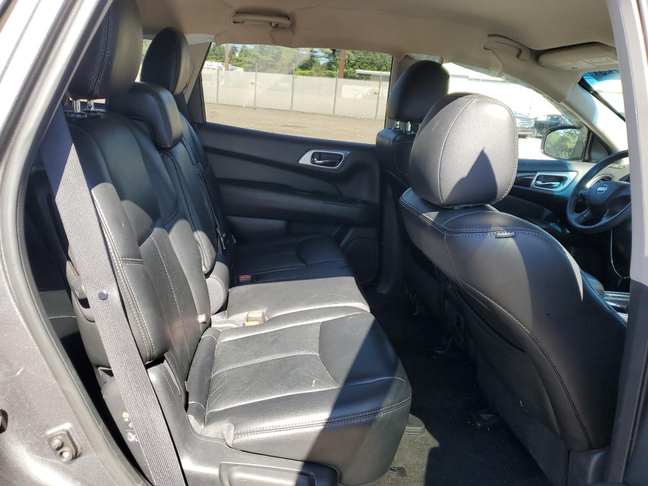 2015 Nissan Pathfinder S VIN: 5N1AR2MM9FC710181 Lot: 70499725