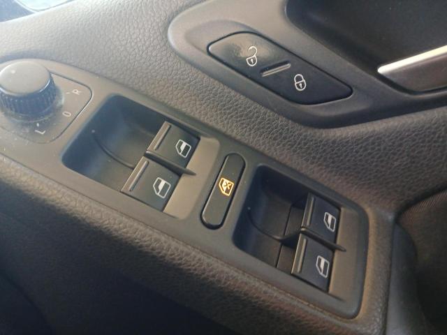 2011 VOLKSWAGEN GOLF MATCH