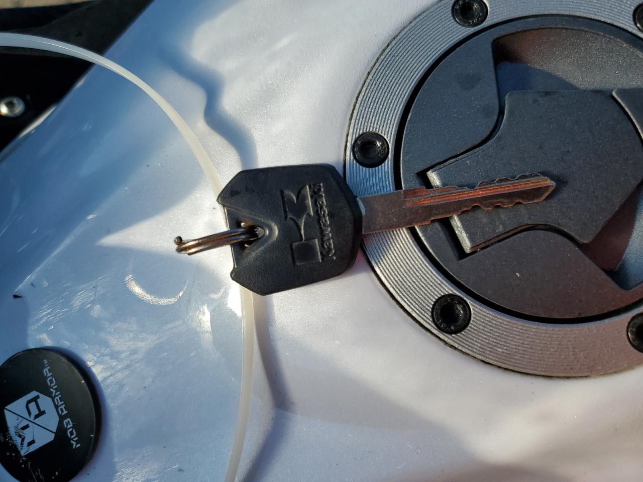 2015 Kawasaki Ex300 A VIN: JKAEX8A13FDA20992 Lot: 68029515