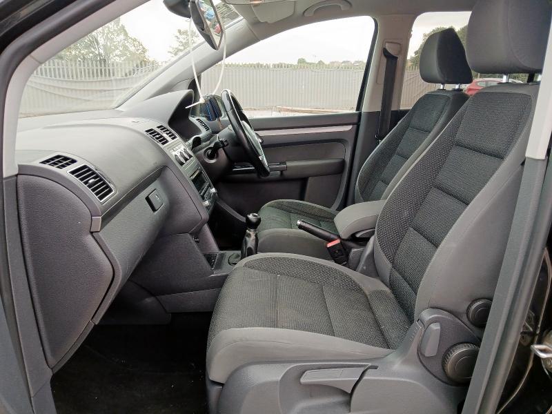 2011 VOLKSWAGEN TOURAN SE