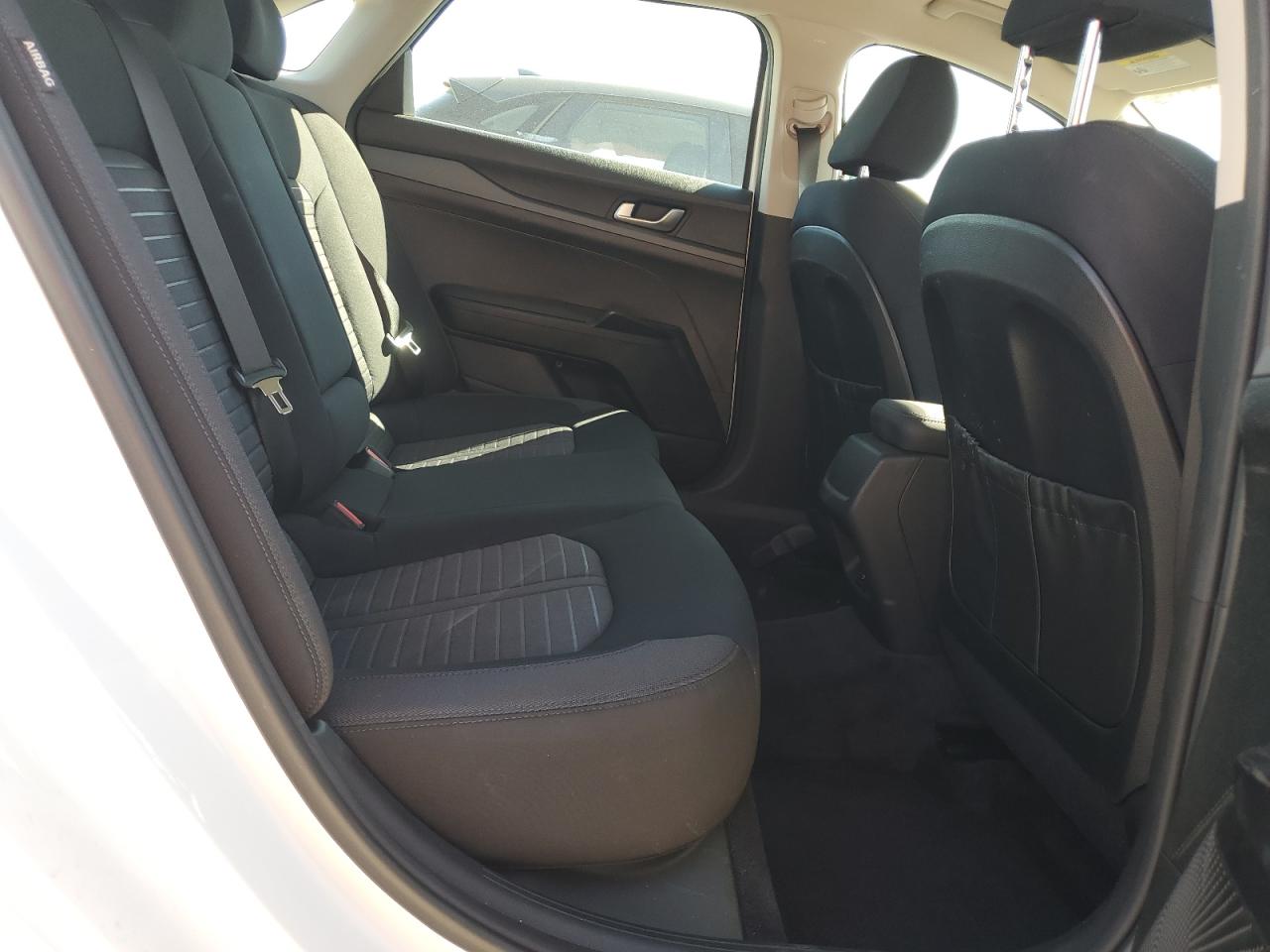 2025 Kia K5 Lxs VIN: KNAG24J7XS5369415 Lot: 70588245