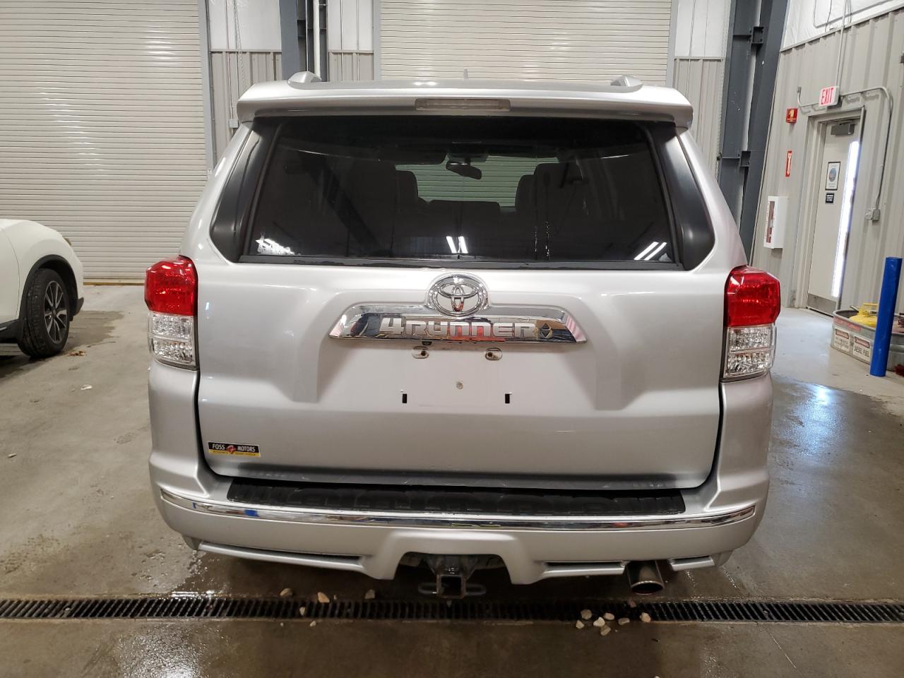 2011 Toyota 4Runner Sr5 VIN: JTEBU5JR4B5048271 Lot: 68169295