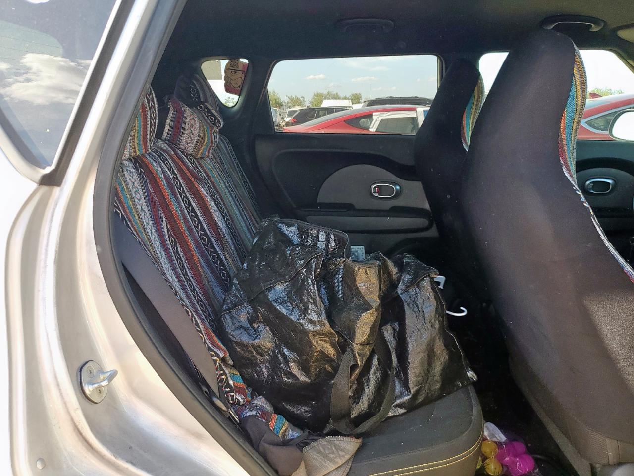 2015 Kia Soul + VIN: KNDJP3A5XF7750260 Lot: 69571555